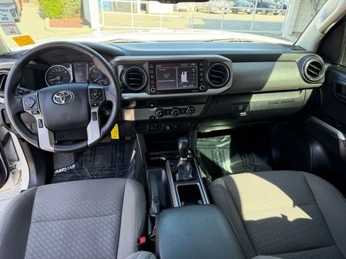 Used 2020 Toyota Tacoma SR5 w/ Blackout Package image 15