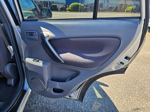 Used 2003 Toyota RAV4 4WD image 14