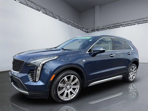 Used 2019 Cadillac XT4 Premium Luxury w/ Enhanced Visibility Package AWD/4WD image 10