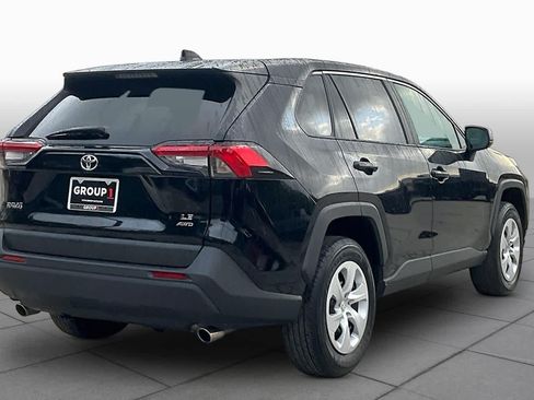 Used 2025 Toyota RAV4 LE AWD/4WD image 13