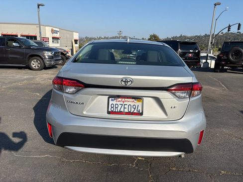 Used 2021 Toyota Corolla LE FWD image 7