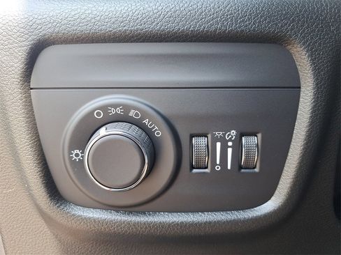 New 2025 Jeep Grand Cherokee Altitude w/ Trailer Tow Package image 25