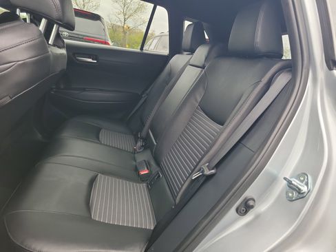 Used 2025 Toyota Corolla Cross AWD Hybrid w/ Convenience Package image 11