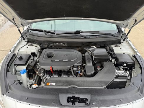 Used 2017 Hyundai Sonata SE FWD image 13