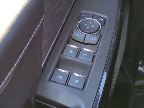 Used 2023 Ford F150 Lightning Platinum image 23