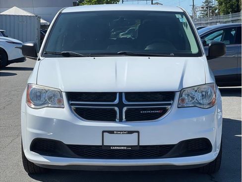Used 2017 Dodge Grand Caravan SE w/ Power Window Group FWD image 2