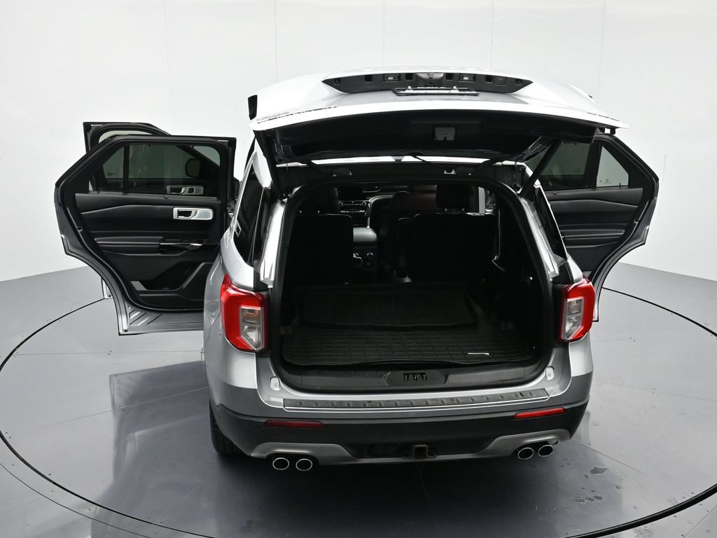 Used 2021 Ford Explorer Platinum w/ Equipment Group 601A AWD/4WD image 55