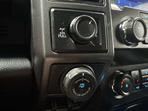 Used 2020 Ford F150 XLT w/ Equipment Group 302A Luxury AWD/4WD image 37