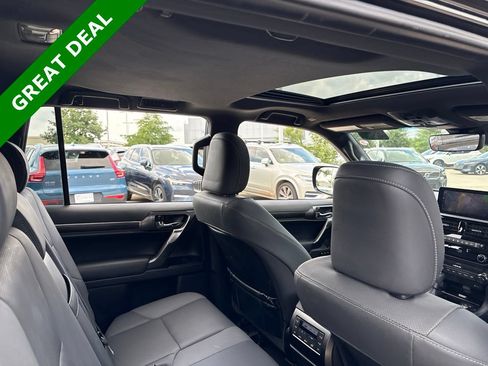 Used 2022 Lexus GX 460 w/ Black Line Special Edition AWD/4WD image 13