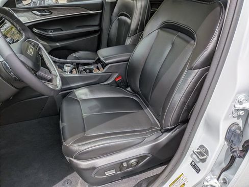 Used 2023 Jeep Grand Cherokee 4WD 4xe image 27