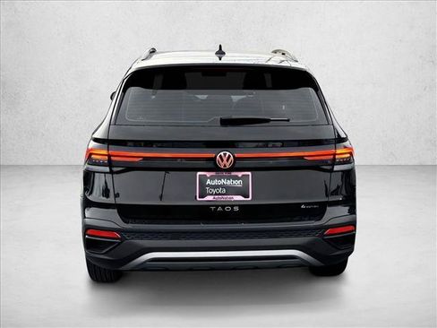 Used 2025 Volkswagen Taos S AWD/4WD image 6