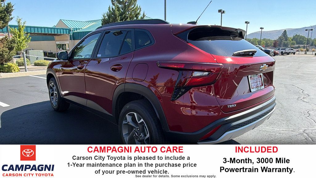 Used 2025 Chevrolet Trax LT w/ Driver Confidence Package FWD image 5