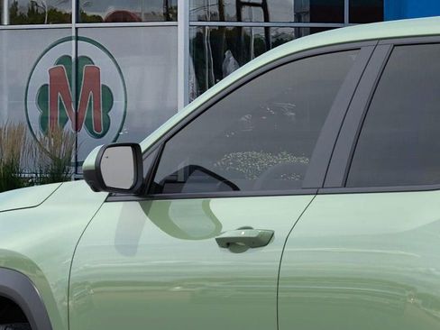 New 2026 Chevrolet Equinox LT w/ Convenience Package II image 12