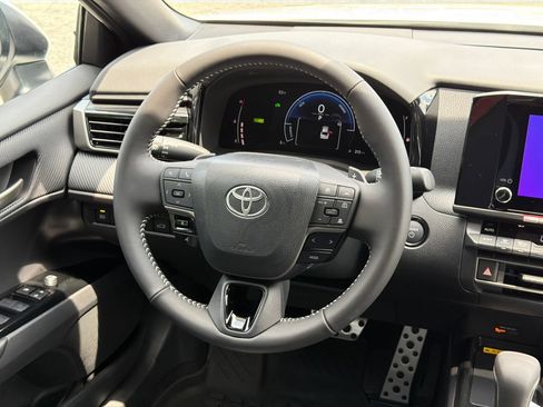 New 2026 Toyota Camry SE FWD image 29
