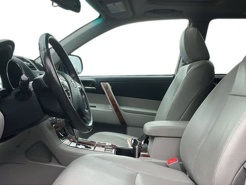 Used 2012 Toyota Highlander Limited image 10