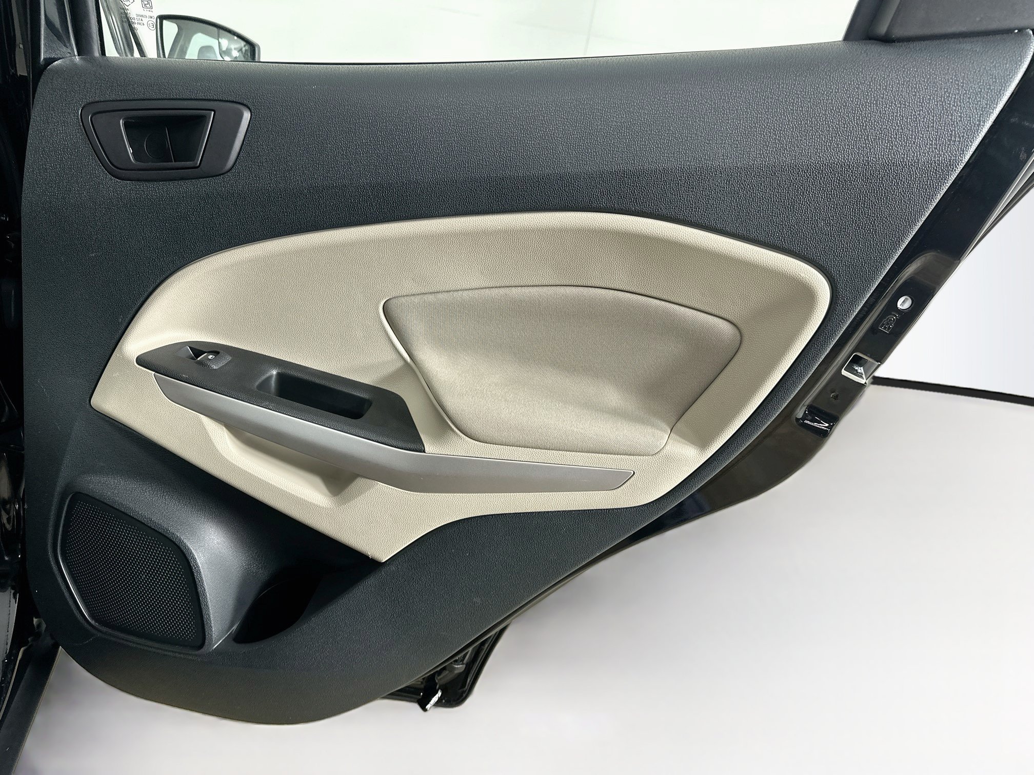Used 2021 Ford EcoSport S FWD image 28