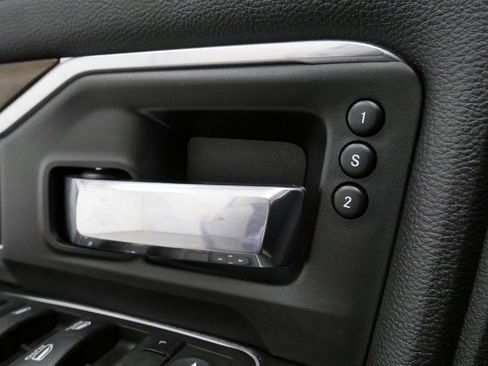 Used 2022 RAM 2500 Laramie image 16