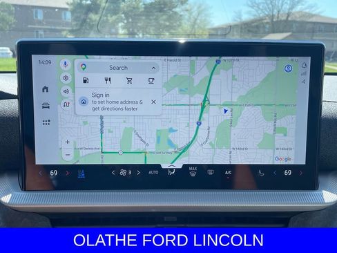 New 2026 Ford Explorer Platinum image 13