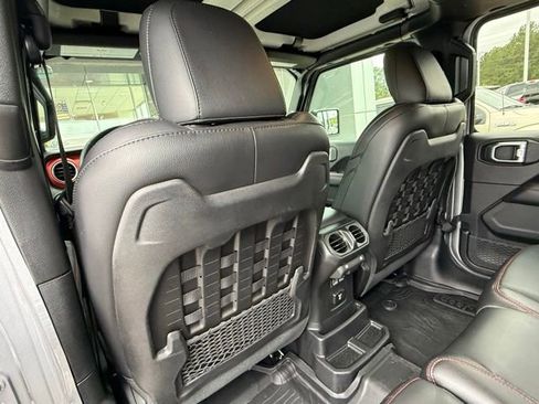 Used 2020 Jeep Wrangler Unlimited Rubicon AWD/4WD image 15
