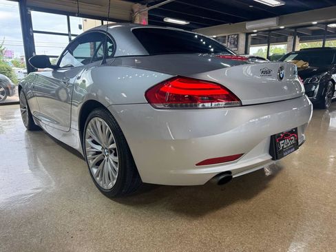 Used 2009 BMW Z4 sDrive35i RWD image 5