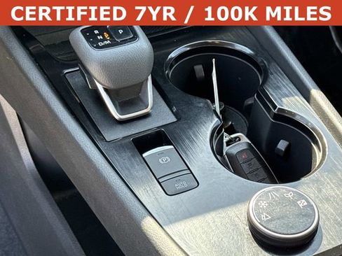 Used 2023 Nissan Rogue SV AWD/4WD image 22