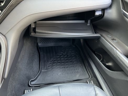 Used 2024 Toyota Camry XLE w/ Navigation Package image 35