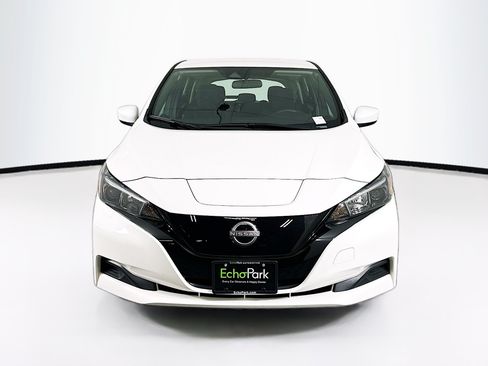 Used 2025 Nissan Leaf S FWD image 2