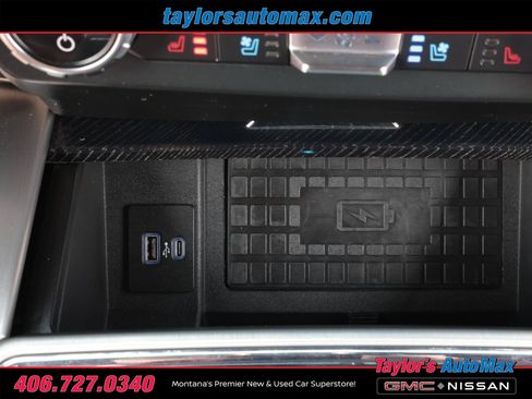 Used 2022 Ford F350 Platinum w/ FX4 Off-Road Package AWD/4WD image 28