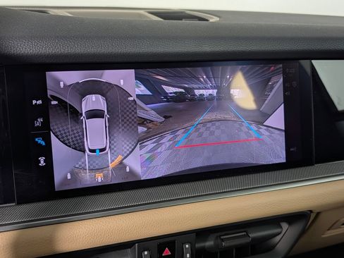 Certified 2026 Porsche Cayenne AWD/4WD image 31