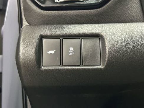 Certified 2023 Honda Pilot Touring image 19