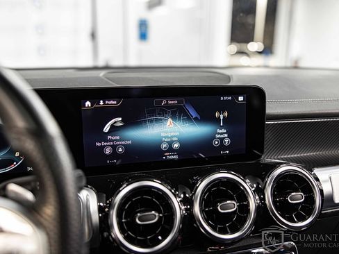 Used 2022 Mercedes-Benz GLB 250 4MATIC image 26