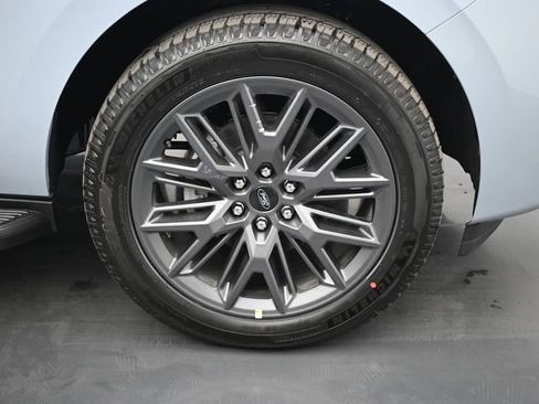 New 2026 Ford Expedition Platinum w/ Stealth Appearance Package AWD/4WD image 26