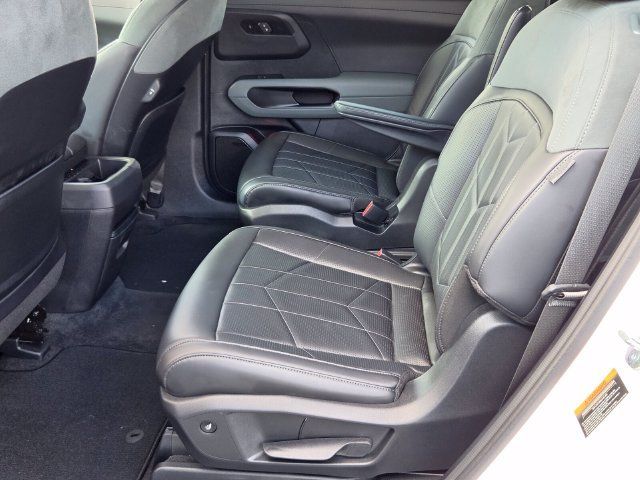 Certified 2027 Kia Telluride AWD image 12