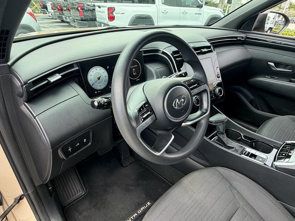 Used 2022 Hyundai Santa Cruz SEL w/ Activity Package FWD image 10