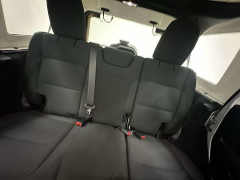 Used 2023 Jeep Wrangler Sport S image 24