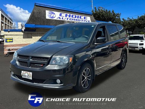 Used 2018 Dodge Grand Caravan SE FWD image 1