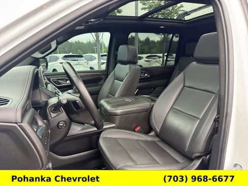 Used 2023 Chevrolet Suburban Z71 w/ Luxury Package AWD/4WD image 22