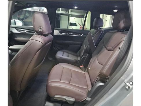 Used 2024 Cadillac XT6 Premium Luxury w/ Technology Package AWD/4WD image 10