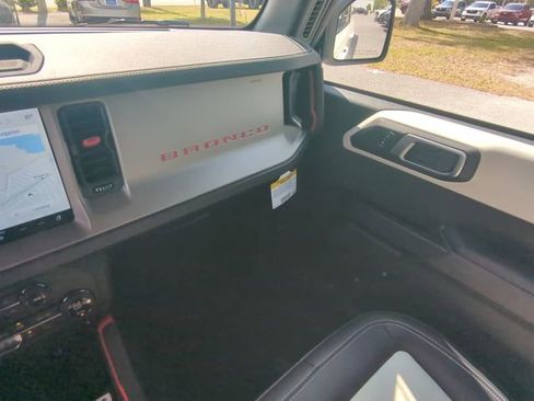 New 2026 Ford Bronco Outer Banks AWD/4WD image 18