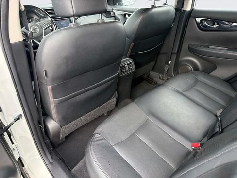 Used 2017 Nissan Rogue Sport SL FWD image 16