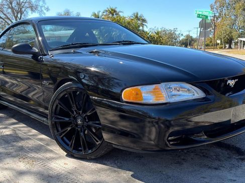 Used 1998 Ford Mustang GT RWD image 6