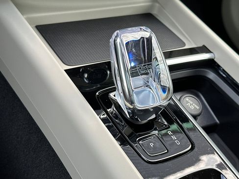 New 2026 Volvo XC60 T8 Ultra w/ Protection Package Premier image 21