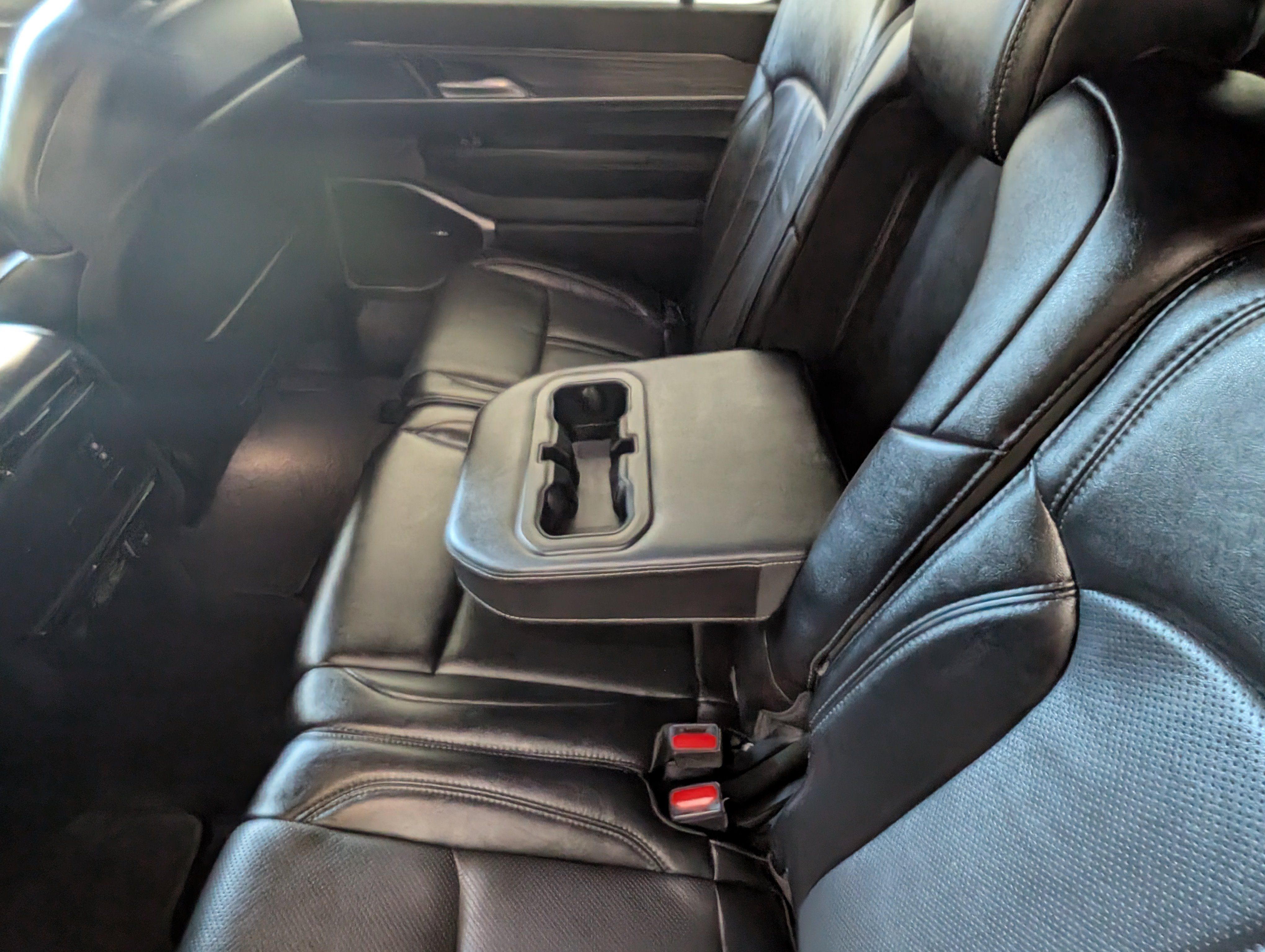 Used 2024 Jeep Wagoneer L Series II w/ Flexible Seating Group AWD/4WD image 10