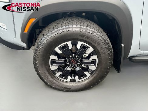 Used 2023 Nissan Frontier PRO-4X w/ Technology Package image 38