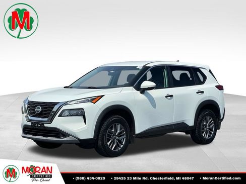 Used 2022 Nissan Rogue S AWD/4WD image 1