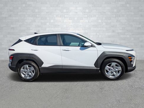 New 2026 Hyundai Kona SE image 4