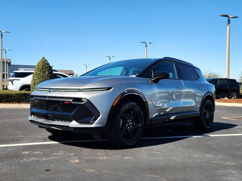 New 2026 Chevrolet Equinox EV RS image 2