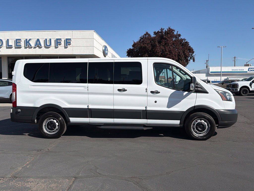 Used 2017 Ford Transit 350 XL RWD image 2