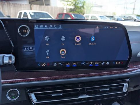 New 2026 Chevrolet Traverse RS w/ LPO, Floor Liner Package FWD image 21