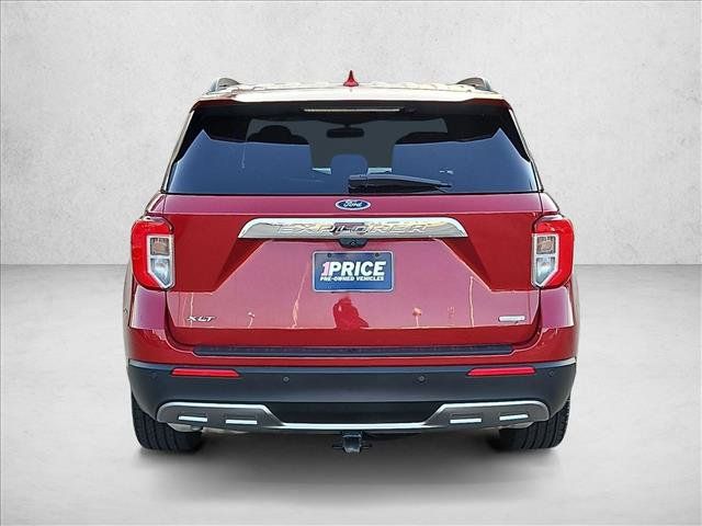 Used 2020 Ford Explorer XLT w/ Equipment Group 202A RWD image 7
